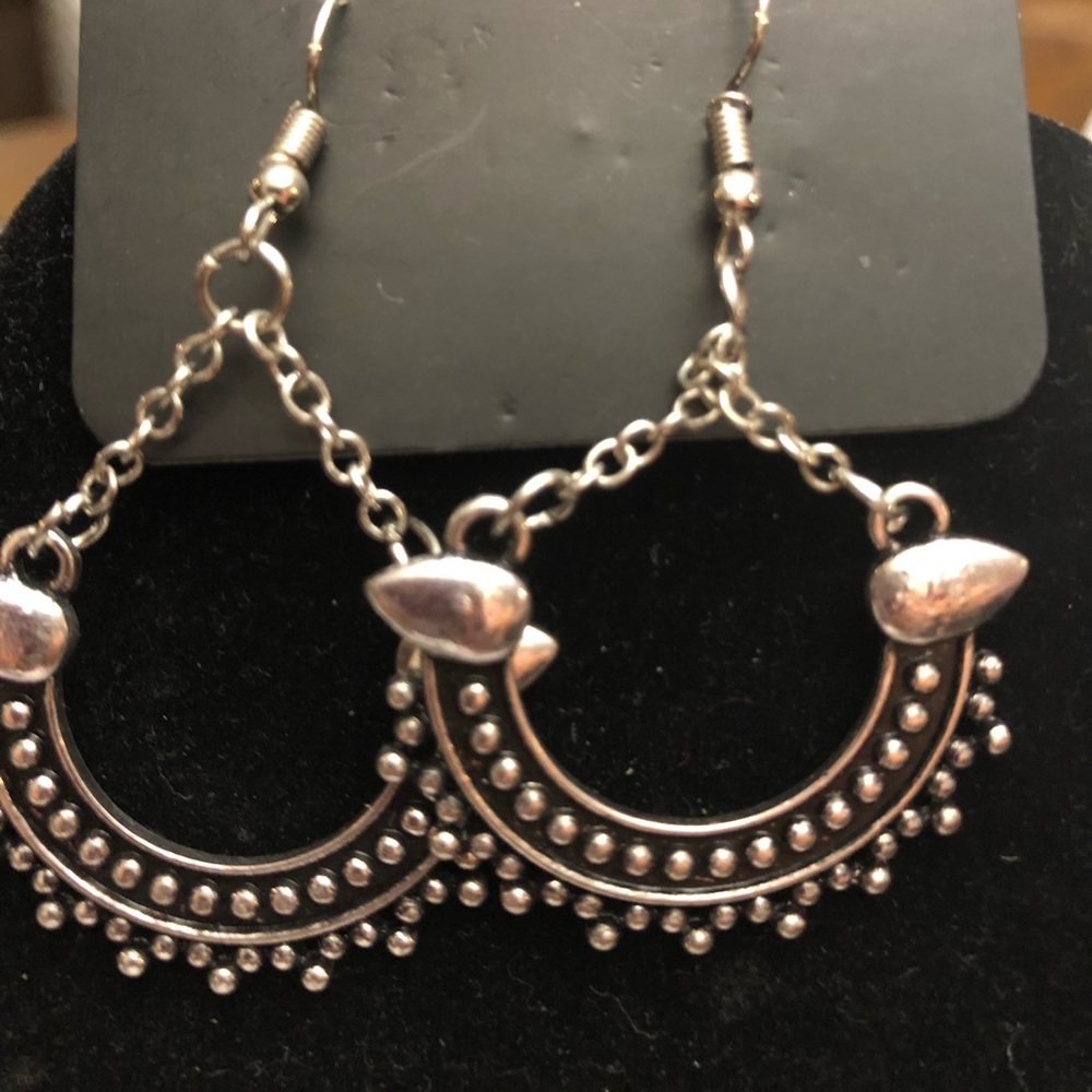 Silver paparazzi earrings
